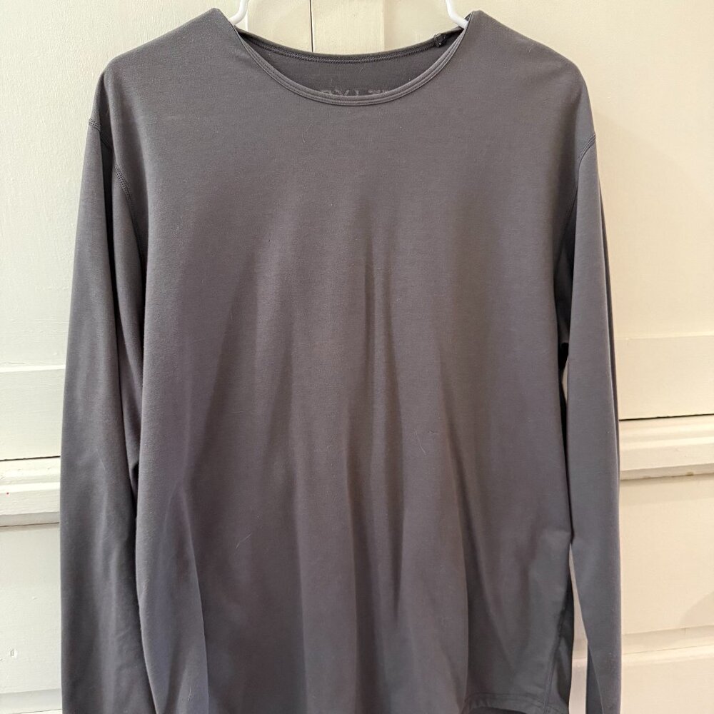 BYLT Lux Drop-Cut Gray Long Sleeve Shirt Size M